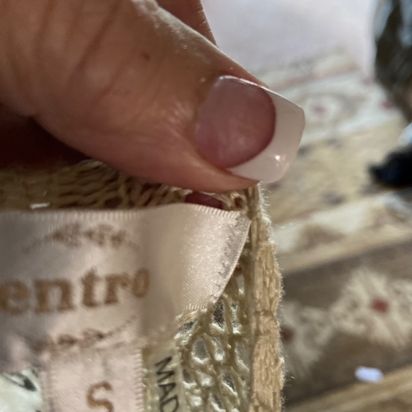 LADIES WOMENS  SIZE SMALL CROCHET LACE TRIMMED TAN DRESS - Picture 7 of 7